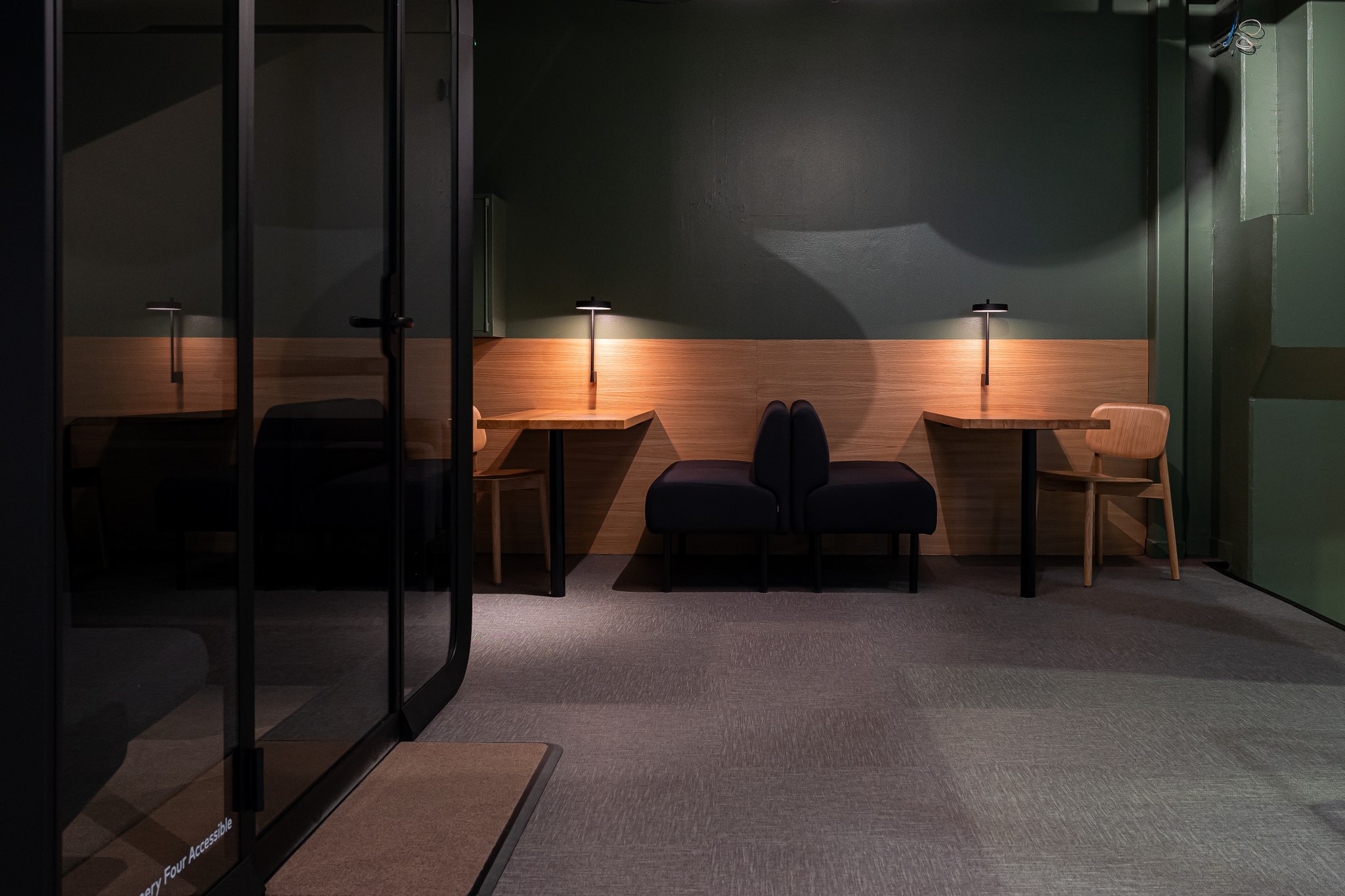 Framery showroom Tampere sisustussuunnittelu toimisto julkitila kalusteet
